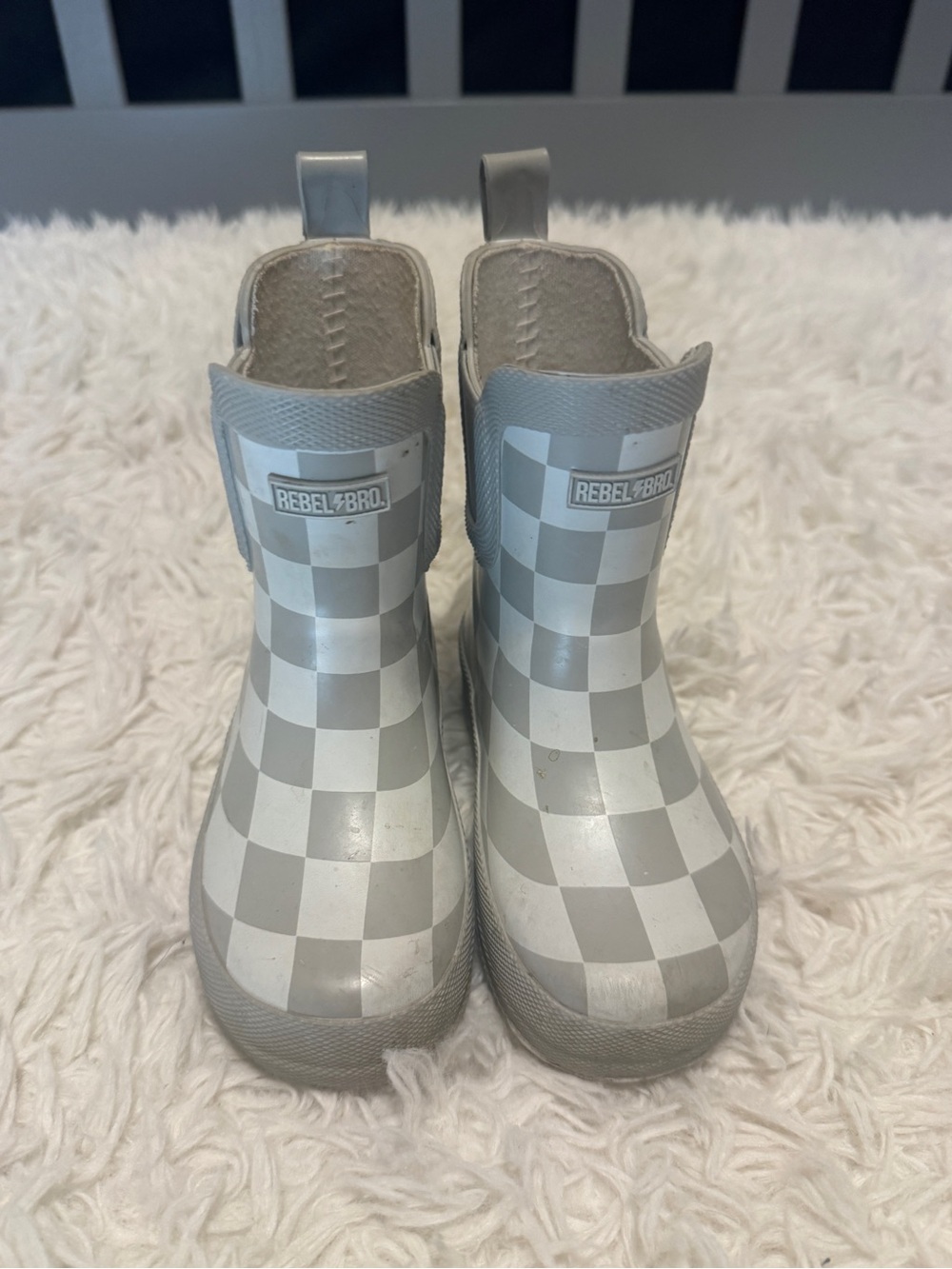 Kids Checkerboard Rain Boots in Gray/White